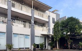 RedDoorz @ Citraland Surabaya